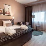Hotel Scandic Helsinki Airport 4*