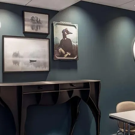 Hotel Scandic Helsinki Airport 4*