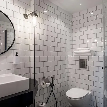 Scandic Helsinki Airport 4*