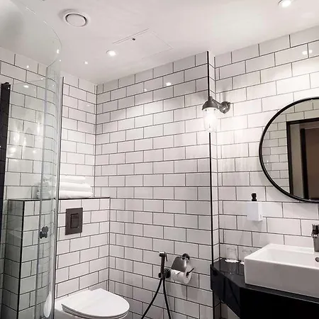 Scandic Helsinki Airport 4*