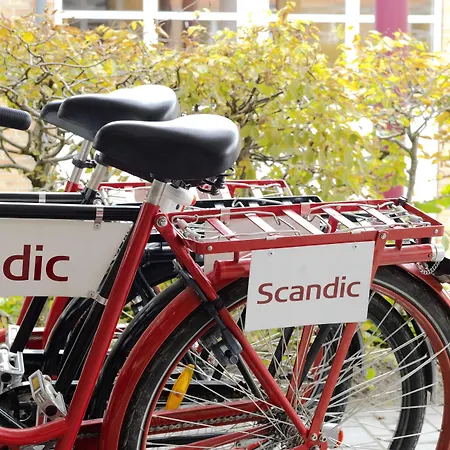 Отель Scandic Helsinki Airport Вантаа