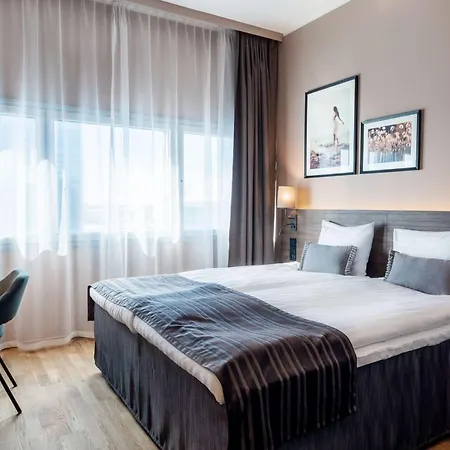 Отель Scandic Helsinki Airport 4*