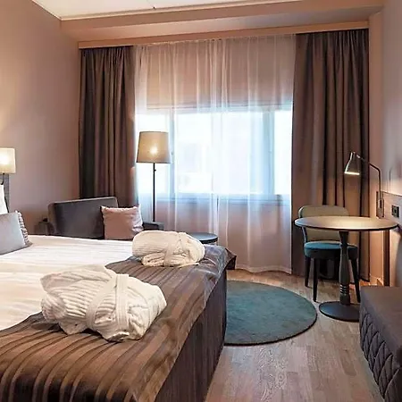 Scandic Helsinki Airport 4*