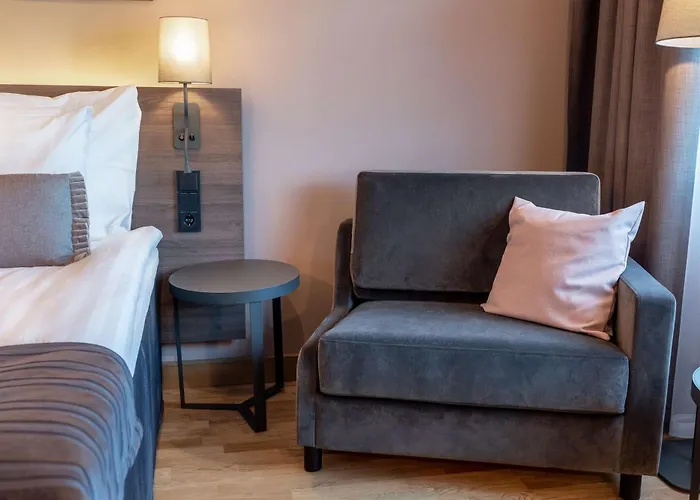 Scandic Helsinki Airport فندق 4*