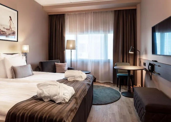 Scandic Helsinki Airport فندق 4*