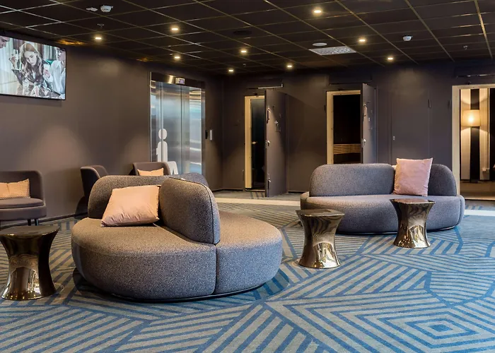 Scandic Helsinki Airport فندق 4*