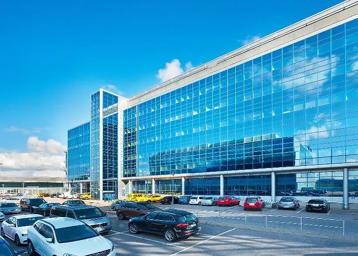 Отель Scandic Helsinki Airport 4*
